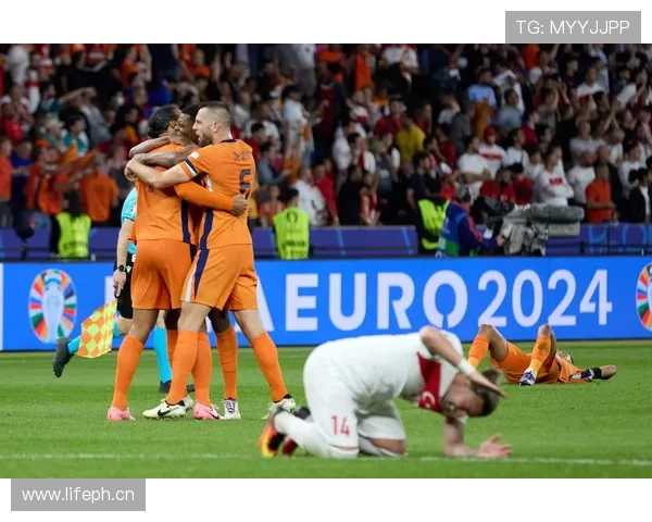 哈兰德缺席关键赛事对其金球奖竞争力的影响分析