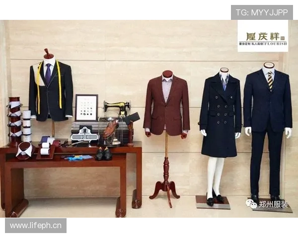 刷到刘洋家照，客厅跟私人展厅似的，我钱包先酸了