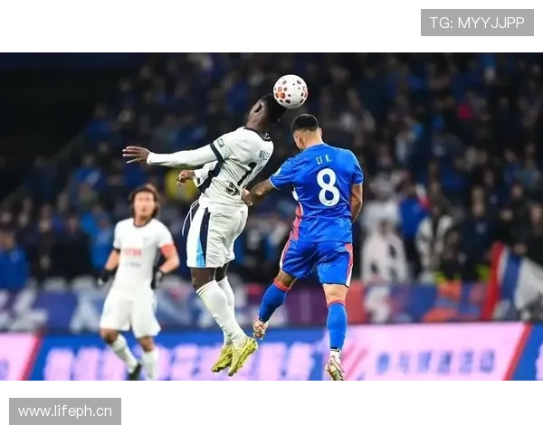 申花边路进攻受阻，宽度不足是战术安排还是球员能力局限？