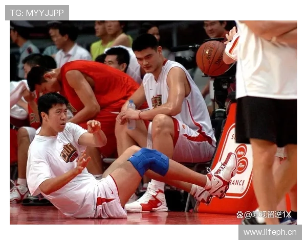 篮球规则详解:什么样的掩护会被吹罚为“非法掩护”? 篮球规则详解:什么样的掩护会被吹罚为“非法掩护”?